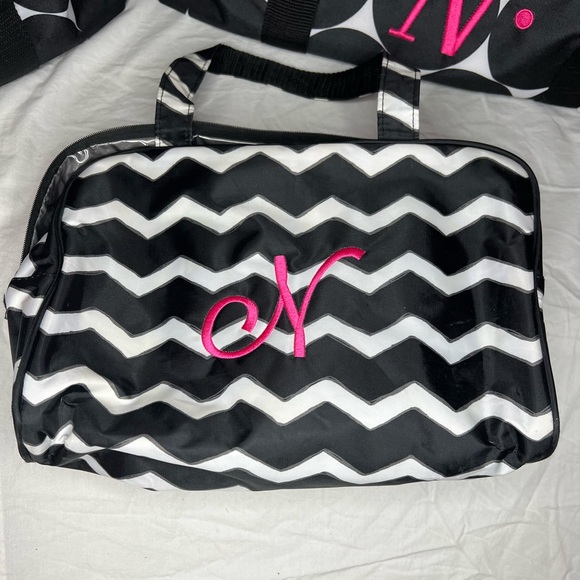 Thirty One - Lot Of 6 - 2 medium utility totes + 2 tops & 1 zipper & 1 cosmetic - Picture 12 of 12